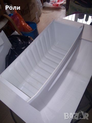 Прегради от голям хладилник Hotpoint Ariston, снимка 9 - Хладилници - 23366310