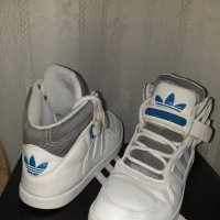 Adidas бели кецове, снимка 2 - Кецове - 24953839