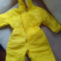 Жълт космонавт, снимка 2 - Бебешки якета и елеци - 20715773