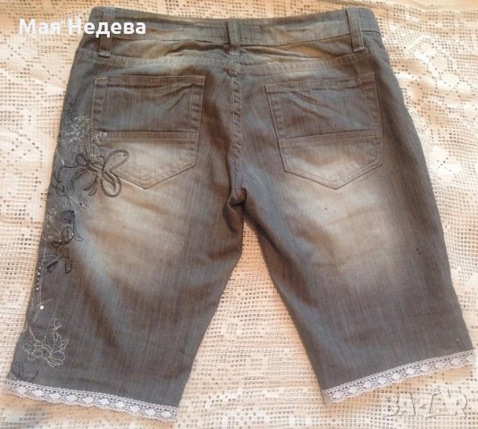 Дънкови панталонки в комплект с чантичка-клъч, снимка 6 - Къси панталони и бермуди - 22064830