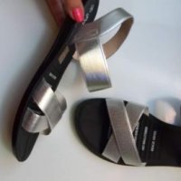 Нови сребристи ниски сандали, снимка 2 - Сандали - 25877235
