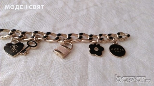 ОРИГИНАЛНО украшение за дамска чанта  GUESS, снимка 4 - Други - 21249516