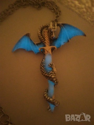 Game Of Thrones Луминисцентно колие светещо в тъмното(синя светлина), снимка 3 - Други - 21502904