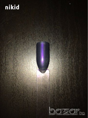 born pretty искряща пудра прах ефект русалка цветен глитър шимер с лазер ефект апликатор в кутийка, снимка 3 - Декоративна козметика - 16032684