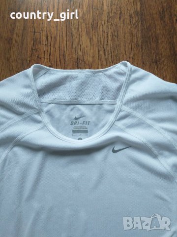 nike dri fit - страхотна дамска тениска, снимка 2 - Тениски - 24829875