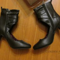 модерни обувки тип бота внос от Англия номер 40, снимка 4 - Дамски обувки на ток - 10884216