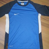 Nike - футболна тениска 8-10г, снимка 3 - Детски тениски и потници - 19634988
