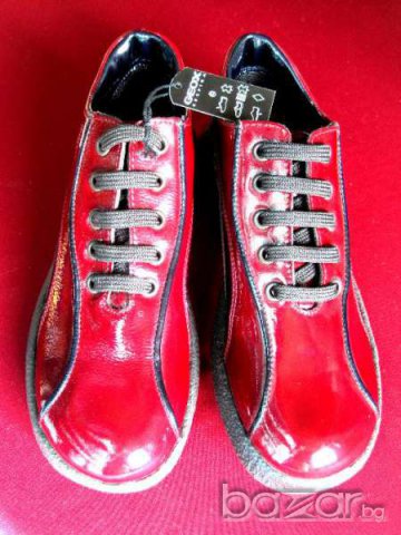 Детски обувки Geox, лачена повърхност, номер 35, червени, снимка 2 - Детски маратонки - 12863541