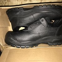 Мъжки работни обувки #45 с метален боц, устойчиви на киселина, на масла и до 1000 V напрежение, снимка 2 - Мъжки боти - 25074817