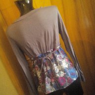 Нова блуза в сиво и цветя М / Л, снимка 2 - Блузи с дълъг ръкав и пуловери - 15266295