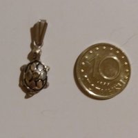 Среб.медальон-костенурка с циркон-проба-925. Закупен от Италия., снимка 9 - Колиета, медальони, синджири - 21774827