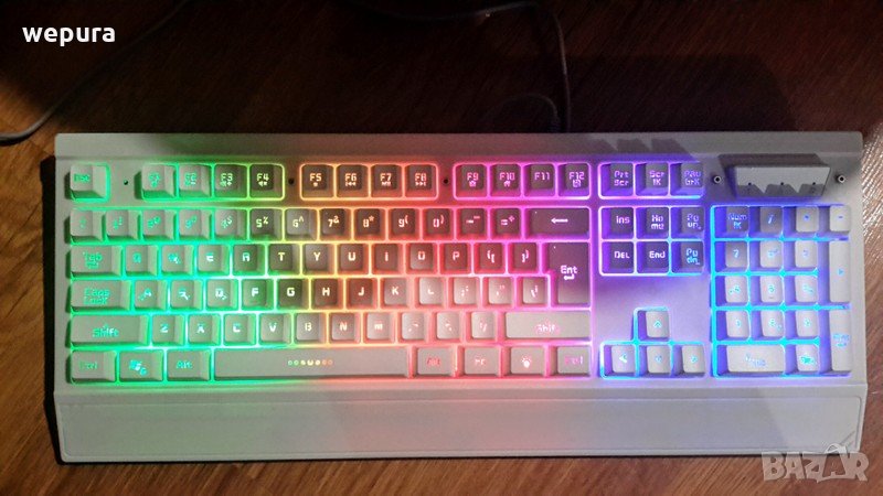 Светеща стандартна комПютърна клавиатура светещи букви, снимка 1