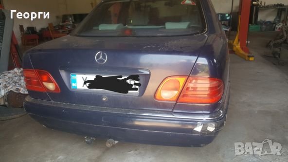 Mercedes e200 НА ЧАСТИ!, снимка 2 - Автомобили и джипове - 25576121