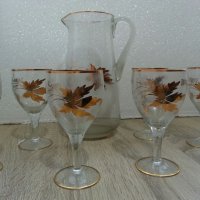 Стъклени чаши и кана с златен кант и гравюра, снимка 3 - Антикварни и старинни предмети - 22703507