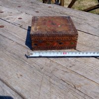 Старинна дървена кутия, снимка 2 - Антикварни и старинни предмети - 16886817