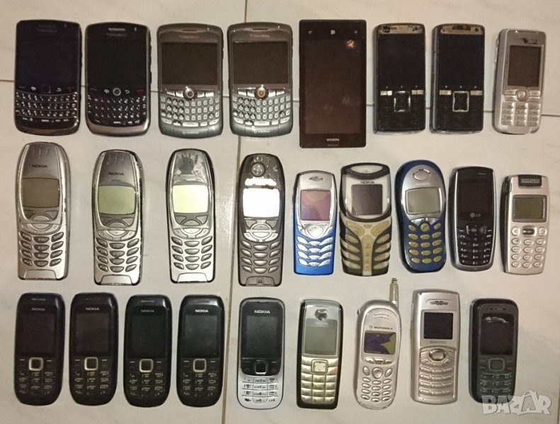 Стари GSM апарати, Зарядни за GSM, Слушалки, Кутии от телефони , снимка 1