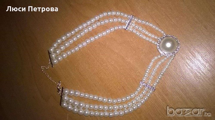 Продавам к-т колие и обеци, нови в кутийка за сватба или друг повод, снимка 1