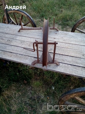 Старинен метален чекрък, снимка 2 - Антикварни и старинни предмети - 19301236