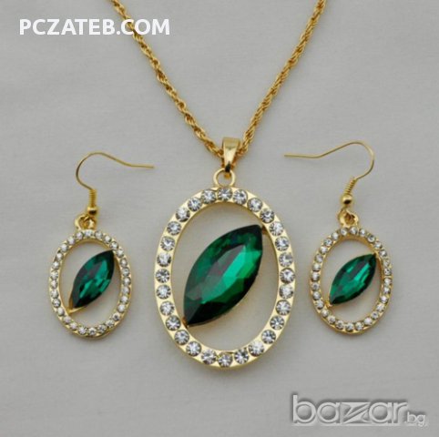 Комплект колие и обеци с emerald и австрийски камъни, снимка 1 - Бижутерийни комплекти - 14210552
