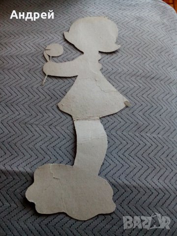 Стара картонена кукла, снимка 5 - Други ценни предмети - 25159697
