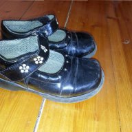 Лачени обувки 25 номер, снимка 3 - Детски маратонки - 14249467