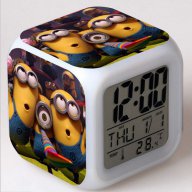 Миниони Despicable Me Alarm часовници с термометър с 7 цвята на дисплея, снимка 8 - Други - 12283345