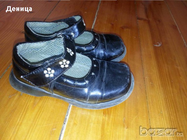 Лачени обувки 25 номер, снимка 3 - Детски маратонки - 14249467