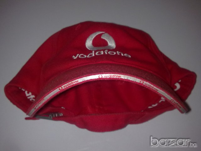 Продавам оригинална шапка Водафон.Нова цена 15 лева., снимка 4 - Шапки - 5920540
