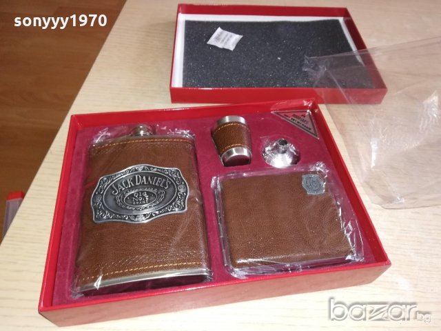 нов подаръчен комплект-24х18х4см, снимка 9 - Колекции - 21426857