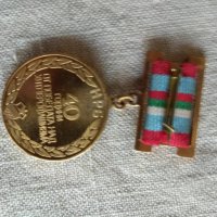 Ордени и медали, снимка 2 - Антикварни и старинни предмети - 21450423