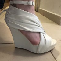 Givenchy Оригинални бели дамски обувки на платформа от естествена кожа, снимка 3 - Дамски елегантни обувки - 24807468
