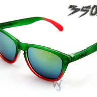 Слънчеви очила Oakley Frogskins, снимка 1 - Слънчеви и диоптрични очила - 7980264