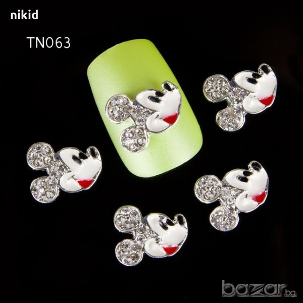 Mickey Mouse Мики Маус с камъчета бижу за нокти декорация украса за маникюр, снимка 1