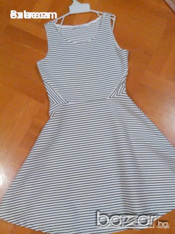 красива рокля за 11-12 години, снимка 1