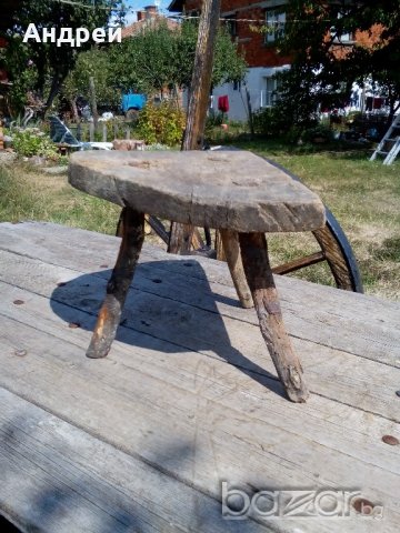 Старинно трикрако столче, снимка 2 - Антикварни и старинни предмети - 17009043