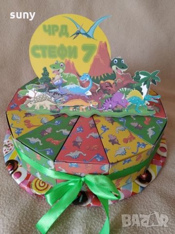 Картонена торта с динозаври 7, снимка 3 - Други - 25561845