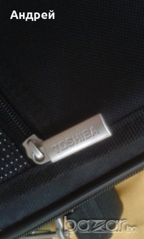 Лаптоп чанта Toshiba, снимка 4 - Лаптоп аксесоари - 18681212