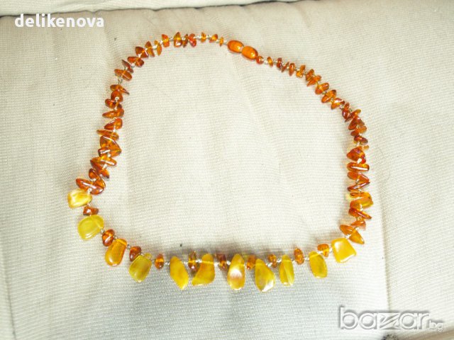 Две бижута с естествен кехлибар., снимка 4 - Колиета, медальони, синджири - 16530686