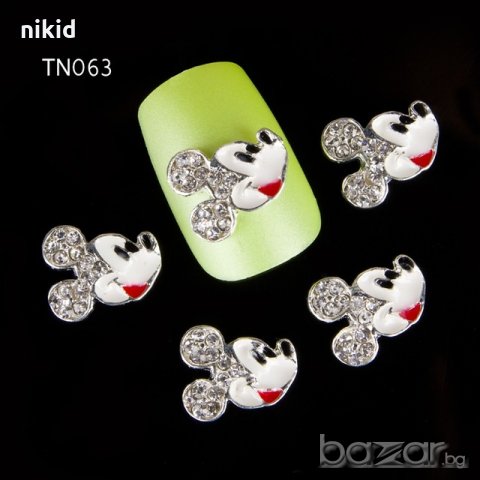 Mickey Mouse Мики Маус с камъчета бижу за нокти декорация украса за маникюр