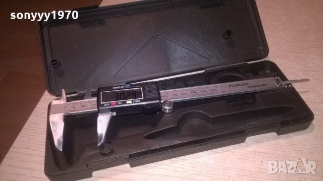 Дигитален шублер 24см-нов с кутия, снимка 2 - Шублери - 23323269