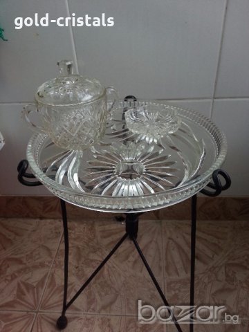  сгъваема масичка метал и кристален плот, снимка 10 - Антикварни и старинни предмети - 20415745