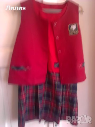  Униформи за Италианския лицей за момиче 5,6,7 клас, снимка 2 - Ученически пособия, канцеларски материали - 25860296