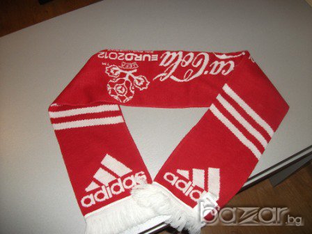 Шал Adidas Euro 2012, снимка 2 - Шапки - 9635020