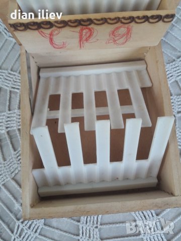 Стара дървена кутия-табакера, снимка 13 - Други ценни предмети - 24962455