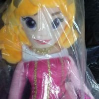 Плюшени кукли-Принцесите,Алиса,Елза,Анна,Аврора.Покахонтас.., снимка 9 - Кукли - 9704365