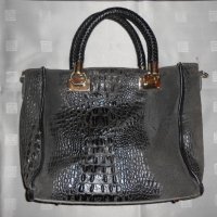 Черна кожена чанта  genuine leather  Made in Italy, снимка 14 - Чанти - 20925400