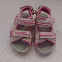 Детски сандали, снимка 4 - Детски сандали и чехли - 21279674