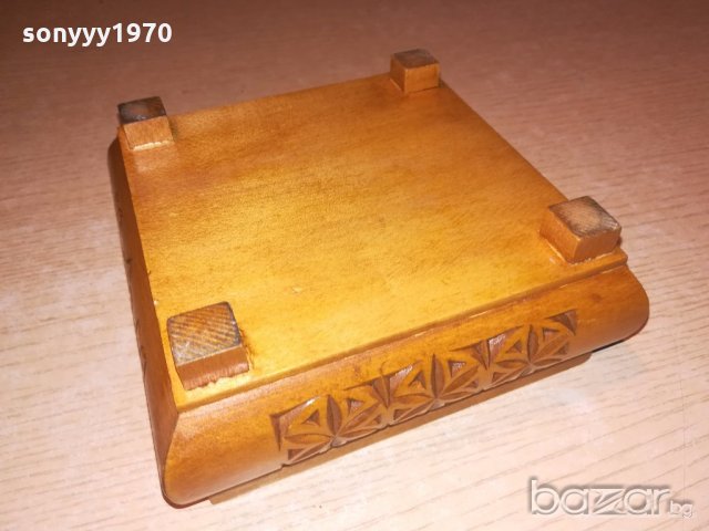 ретро дървена кутия с дърворезба-15х15х7см-внос швеицария, снимка 17 - Колекции - 20121652