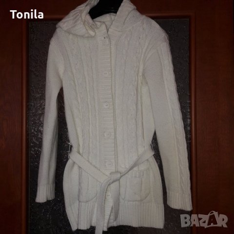 Намалена!жилетка за момиче, 9 - 10г., снимка 2 - Детски пуловери и жилетки - 22798348