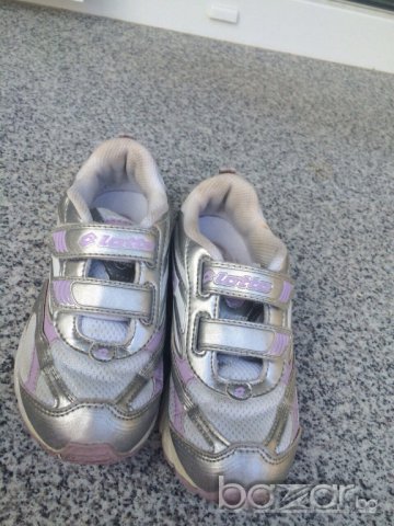 оригинални маратонки Lotto №30, снимка 2 - Детски маратонки - 12027032